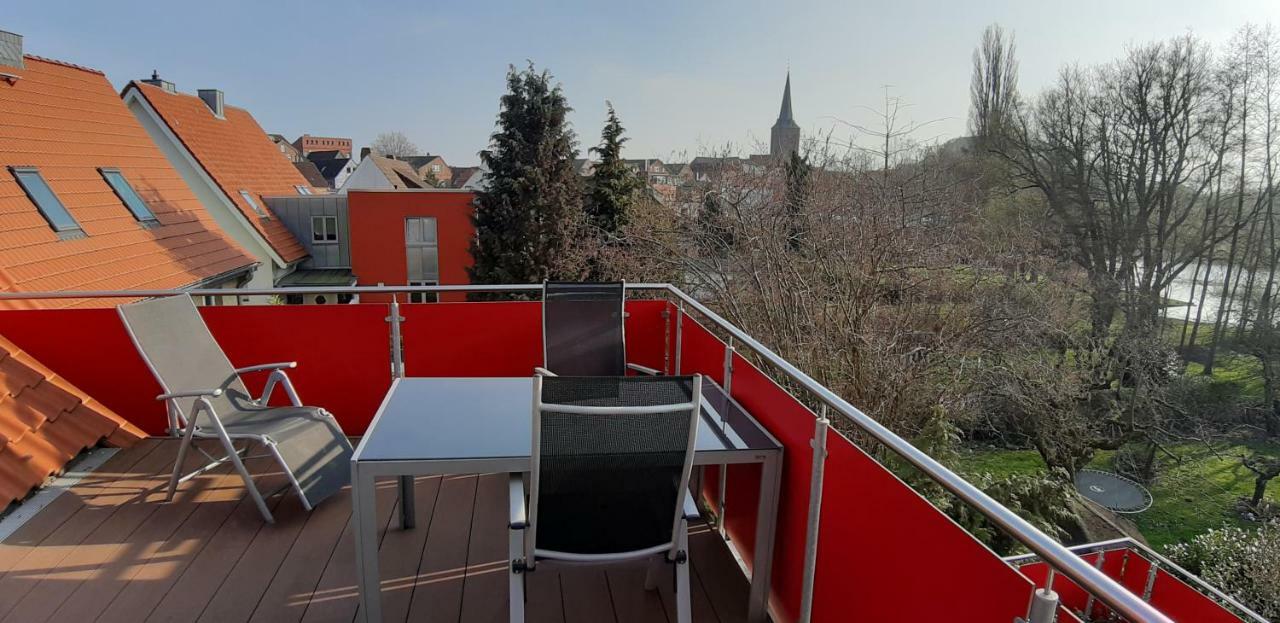 Ferienwohnung Am Schwanensee 布隆 外观 照片